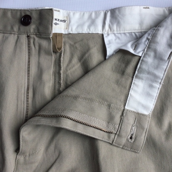 Dockers Perfect Short Classic Fit Tan Size 42 - Picture 7 of 12